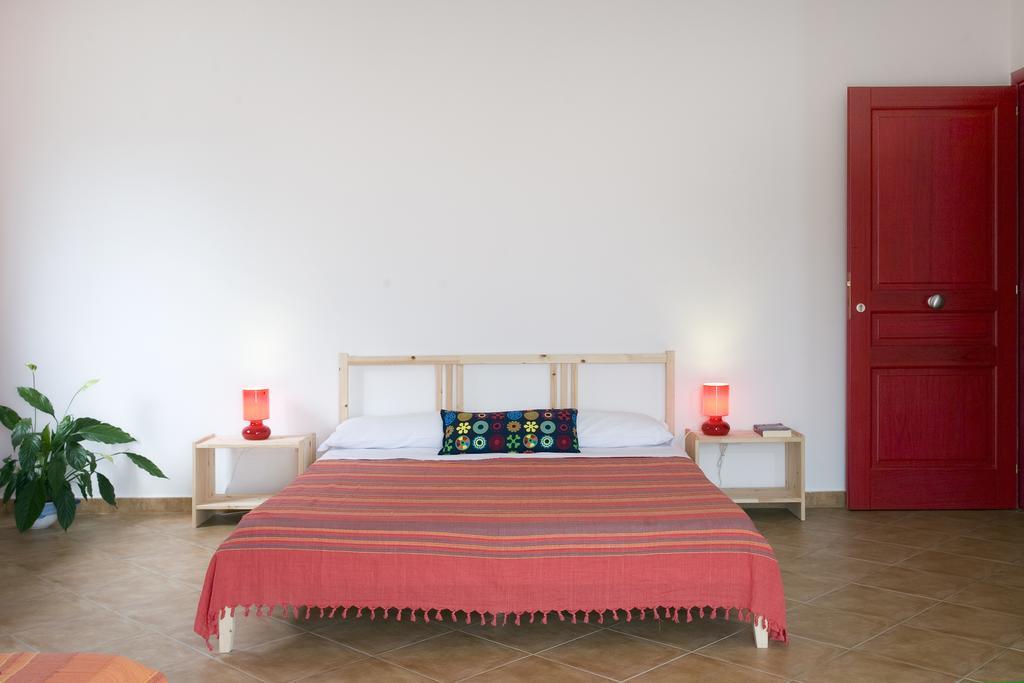 B&B La Gatta Bianca Oliveri Room photo